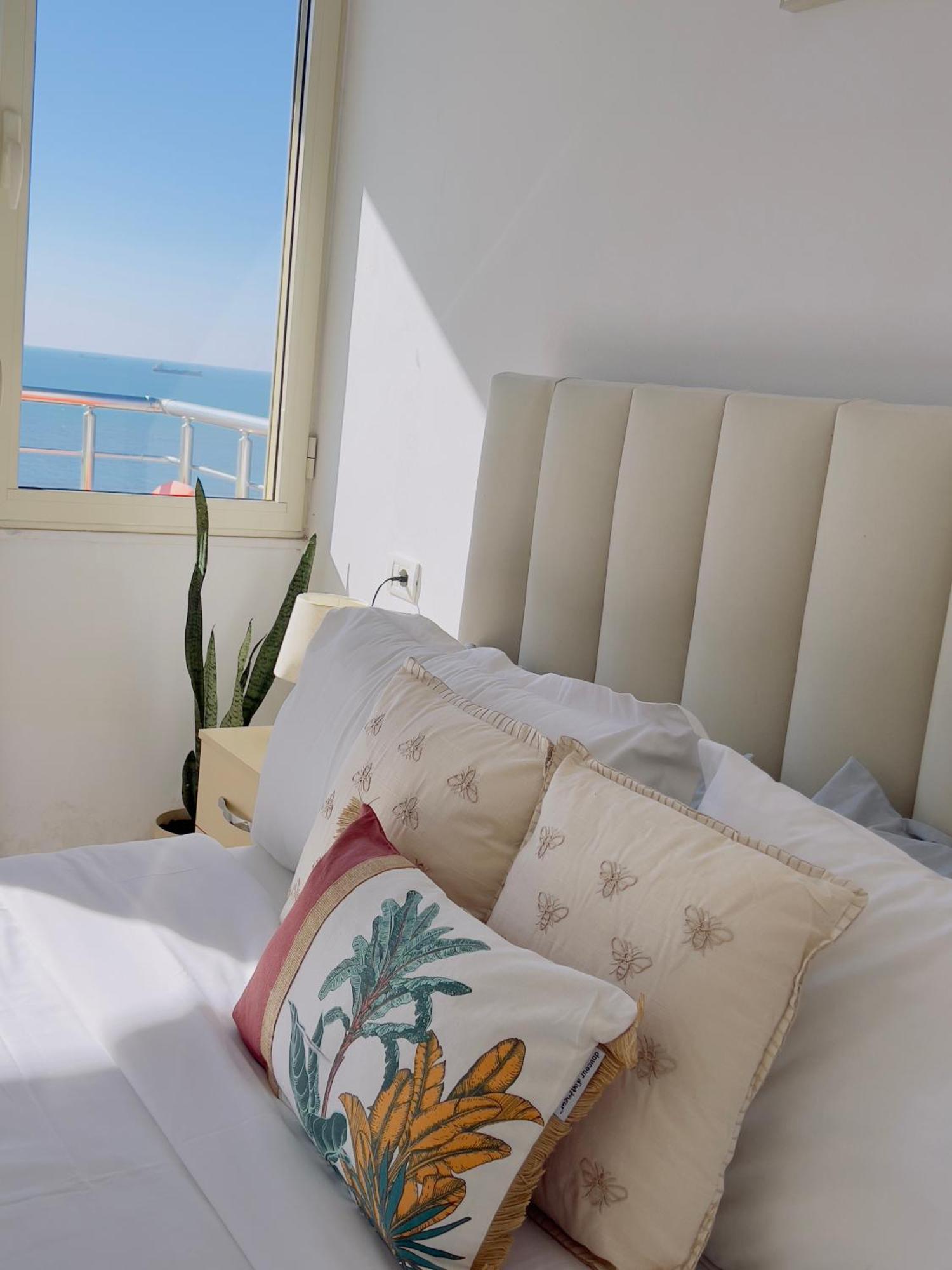 Lunasol Seaside Apartments Durrës Eksteriør billede